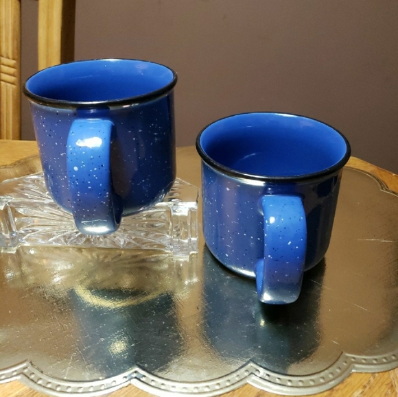 Lot Of 2 Vintage MARLBORO Unlimited Coffee Mugs - Picture 1 of 5